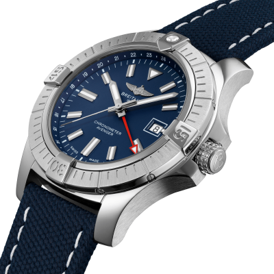 BREITLING - Avenger Automatic GMT 45